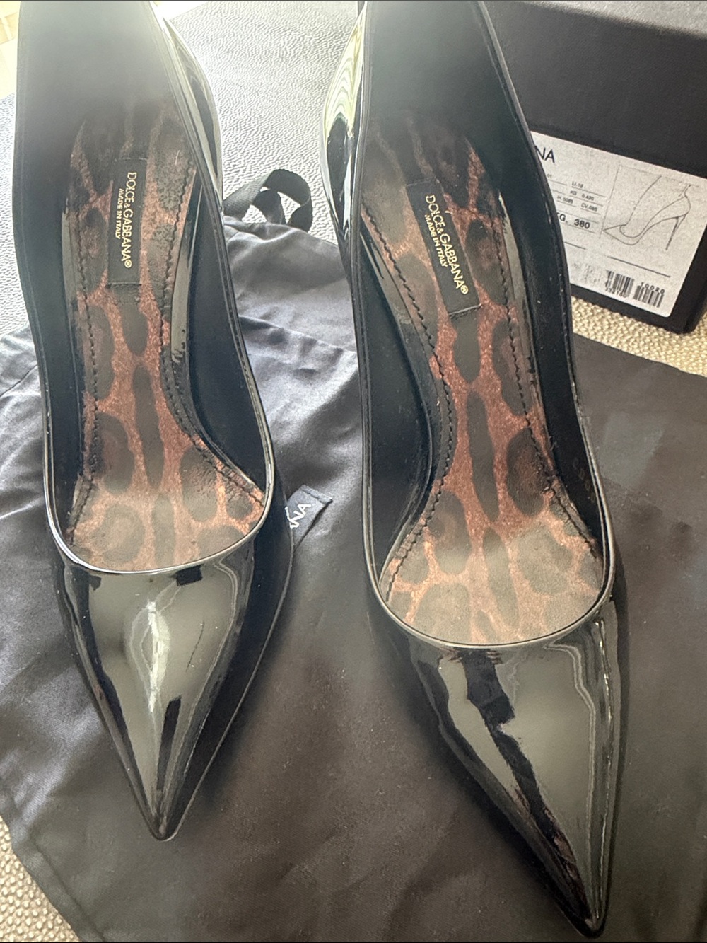 Pre owned Dolce and Gabbana women’s shoes, black patent leather, heels